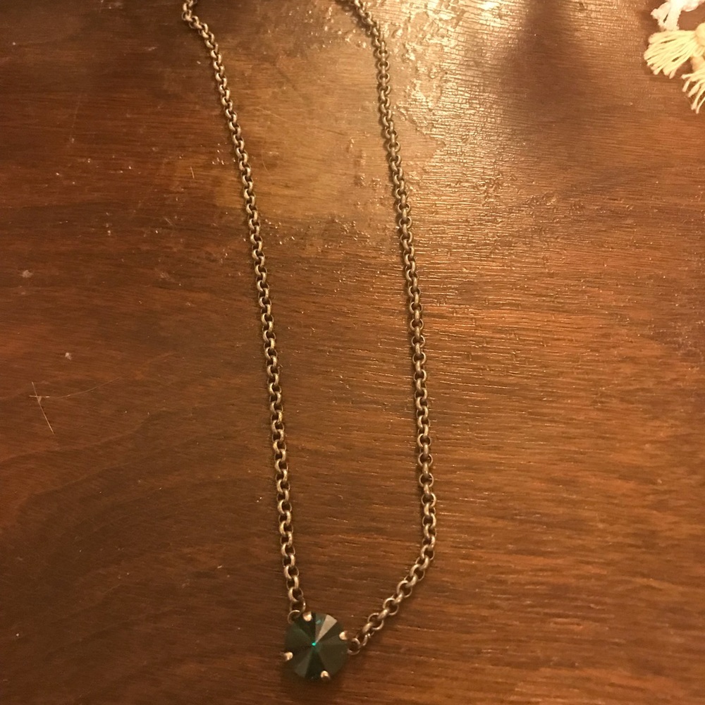 Swavorski stone necklace.